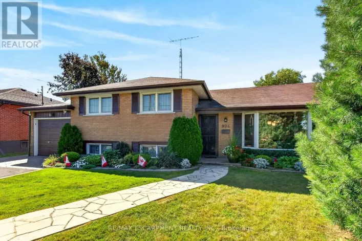 House for sale: 994 BARTON STREET, Hamilton