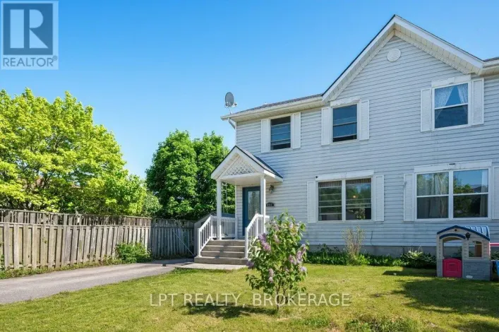 994 UXBRIDGE CRESCENT, Kingston