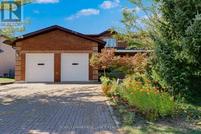 995 AUDEN PARK DRIVE, Kingston