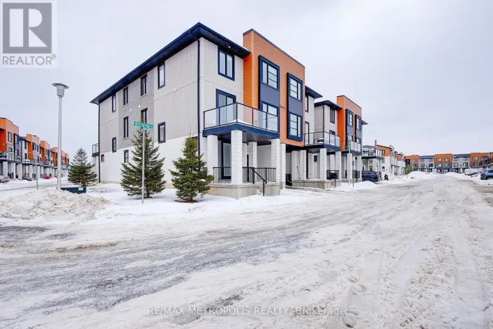 996 - 996 WEST VILLAGE SQUARE, London North