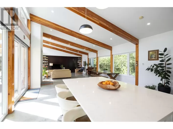 996 REED ROAD, Gibsons