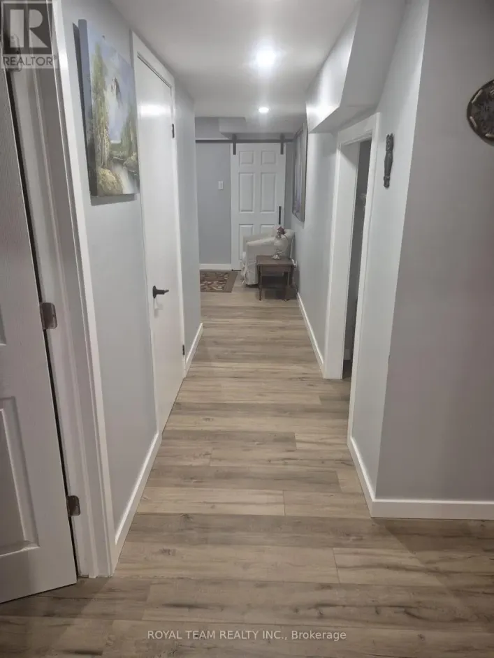 996 ROBINSON STREET, Innisfil