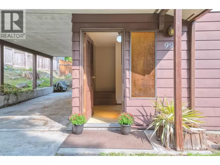 998 FIRCREST ROAD, Gibsons