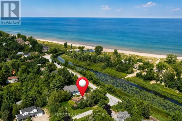 9997 EDWARD STREET, Lambton Shores