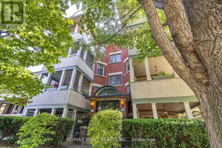 9A HUMEWOOD DRIVE, Toronto