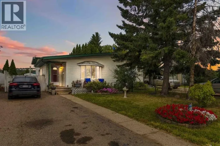 A, 10 Birch Road, Fort McMurray
