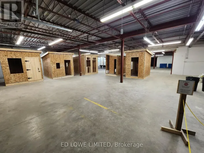 A - 201 BAY STREET, Midland