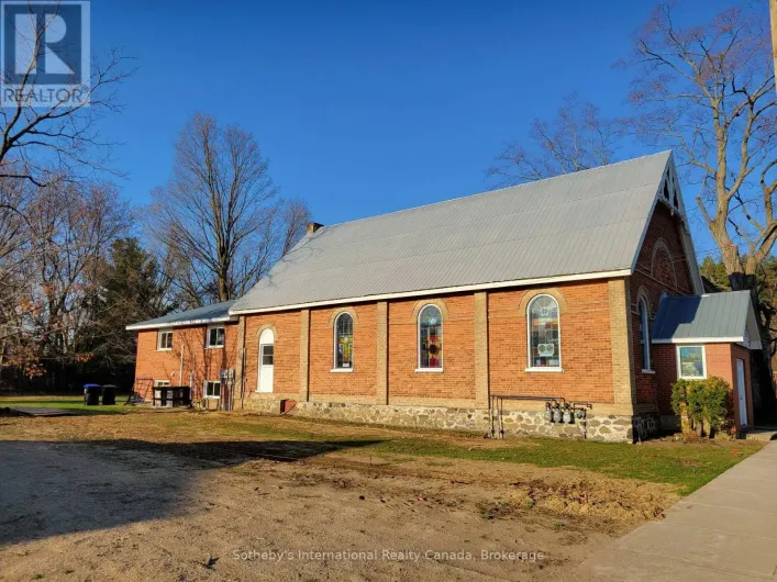 A - 22 MELVILLE STREET, Clearview