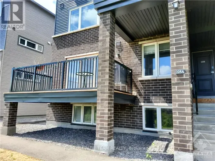 Apartment for rent: A - 225 ELDORADO PRIVATE, Ottawa