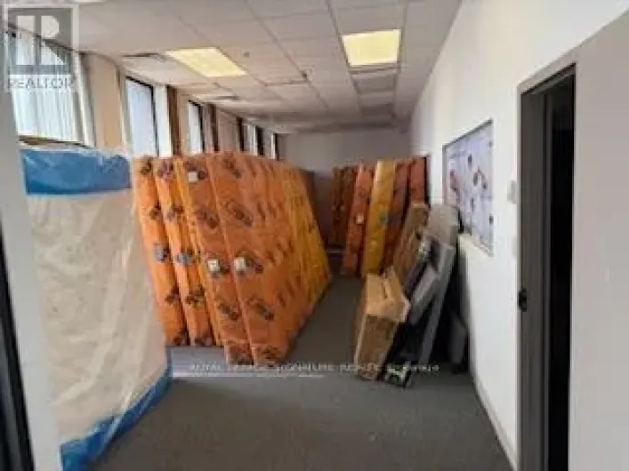 A - 310 STEELCASE ROAD E, Markham