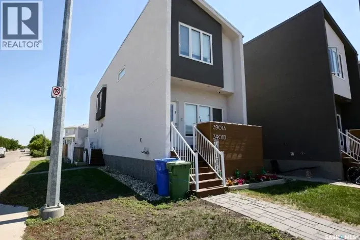 House for sale: A 3901 James Hill ROAD, Regina