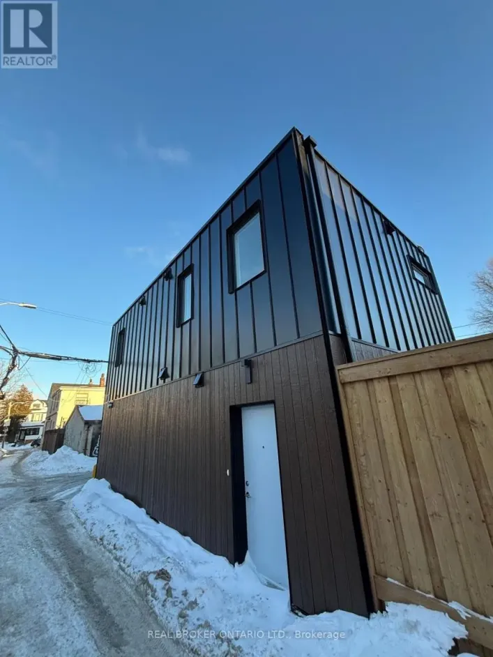 A - 395 DELAWARE AVENUE, Toronto