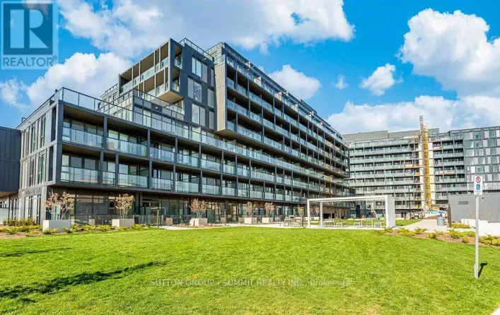 A 408 - 3210 DAKOTA COMMON, Burlington