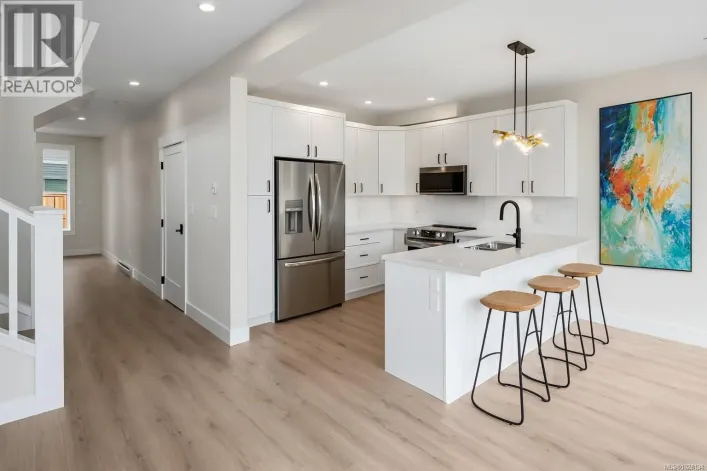 A 6521 Noblewood Pl, Sooke