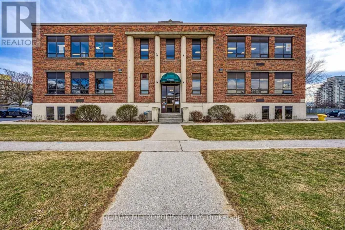 A UPPER - 109 DURAND STREET, Sarnia