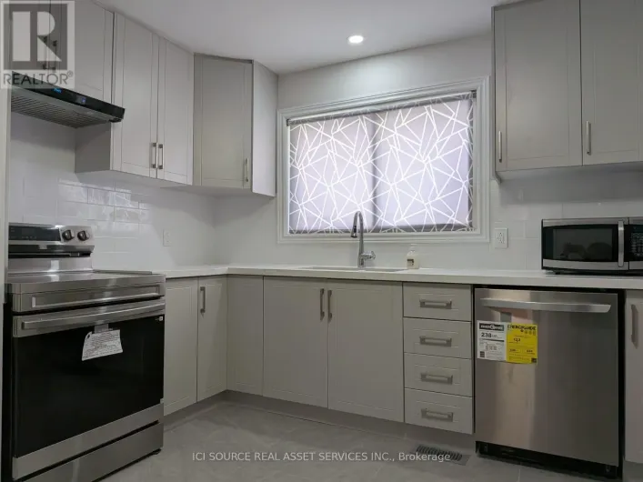 A - UPPER - 21 PARKDALE DRIVE, Belleville