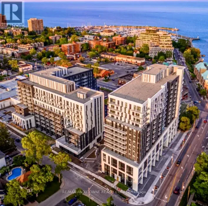 Apartment for rent: A0412 - 125 BRONTE ROAD, Oakville