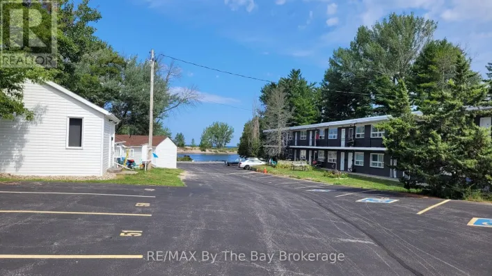 A08 - 280 RIVER ROAD E, Wasaga Beach