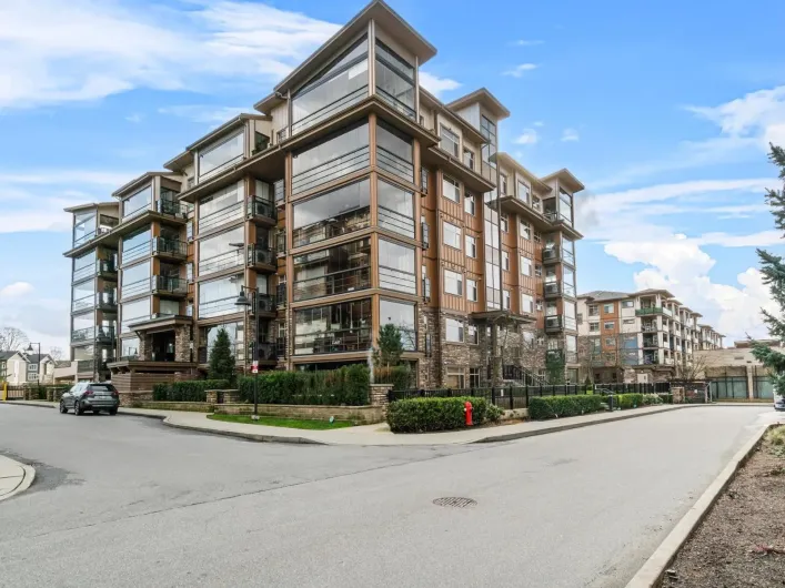 A113 20716 WILLOUGHBY TOWN CENTRE DRIVE, Langley
