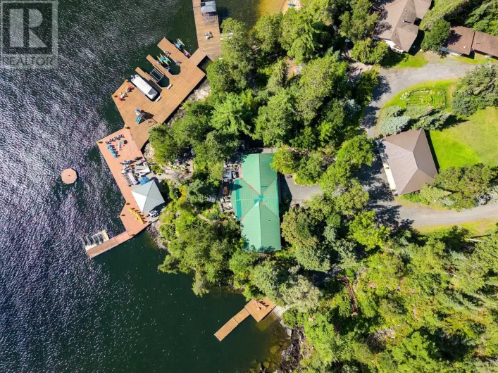 A15 CLEARWATER BAY, Kenora Remote Area