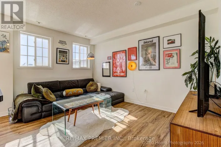 A205 - 15 CORNELL MEADOWS AVENUE, Markham