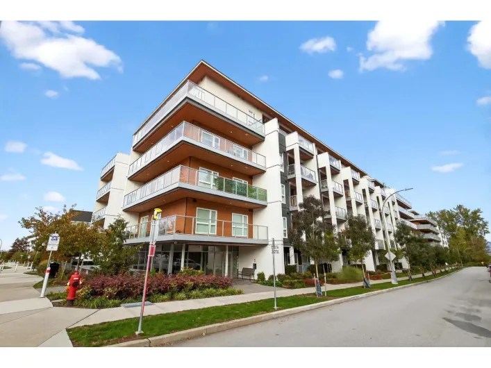 A209 8447 202 STREET, Langley