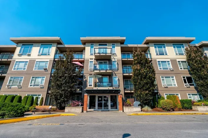 A210 20211 66 AVENUE, Langley