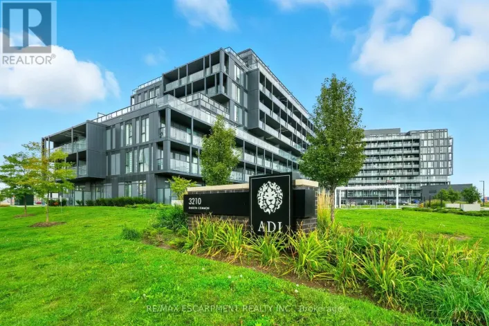 A220 - 3210 DAKOTA COMMON, Burlington