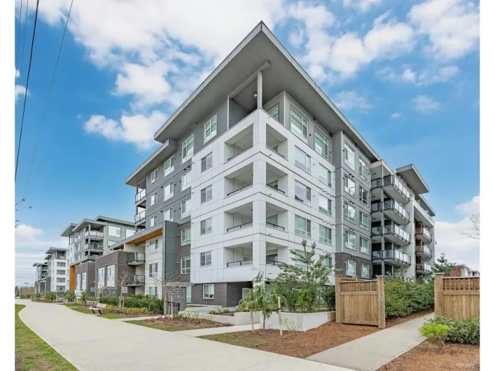 A319 20834 80 AVENUE, Langley