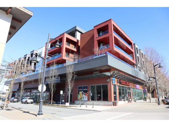 A327 20727 WILLOUGHBY TOWN CENTRE DRIVE, Langley