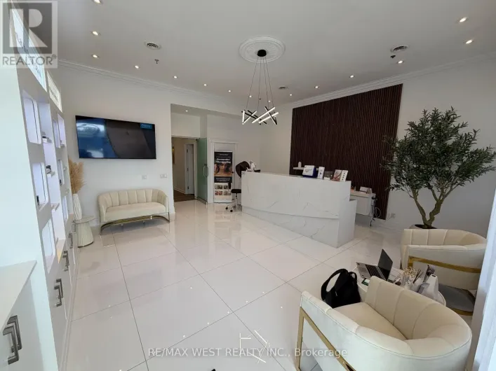 A4 RM#1 - 1390 MAJOR MACKENZIE DRIVE E, Richmond Hill