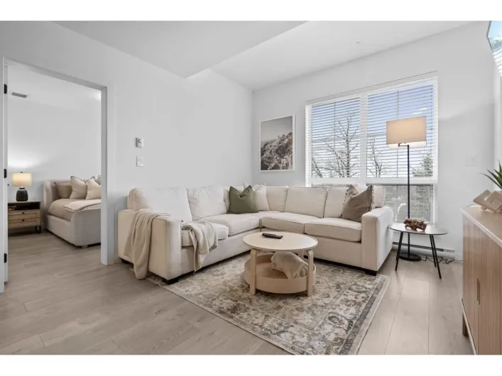 A412 20018 83A AVENUE, Langley