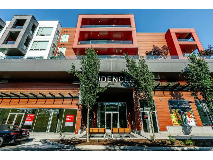 A420 20727 WILLOUGHBY TOWN CENTRE DRIVE, Langley