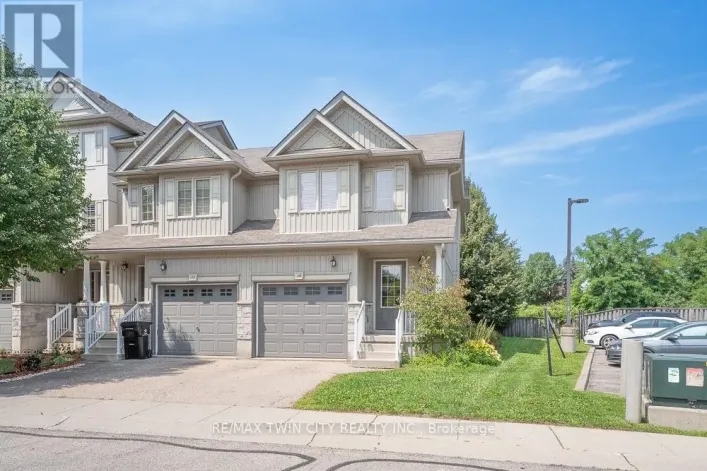 A8 - 20 DAVID BERGEY DRIVE, Kitchener