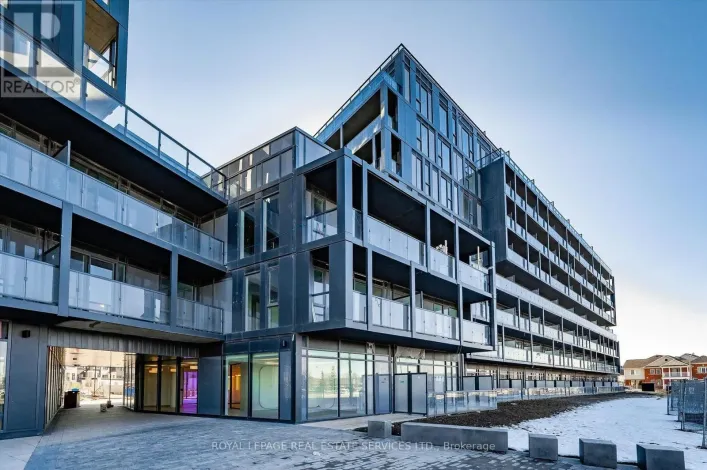 A805 - 3210 DAKOTA COMMON, Burlington