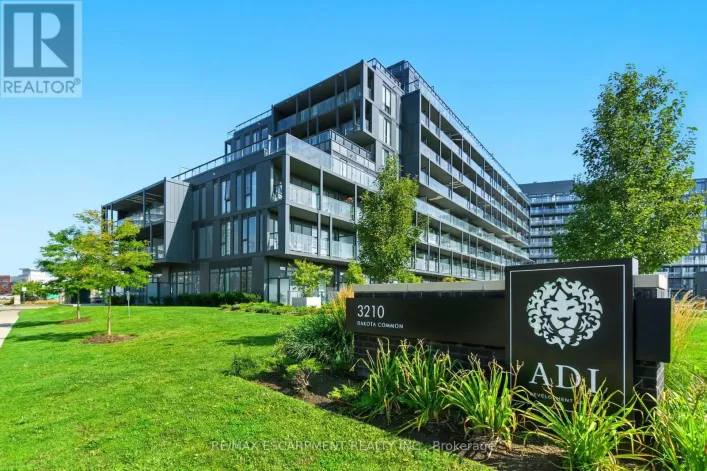 A814 - 3210 DAKOTA COMMON, Burlington