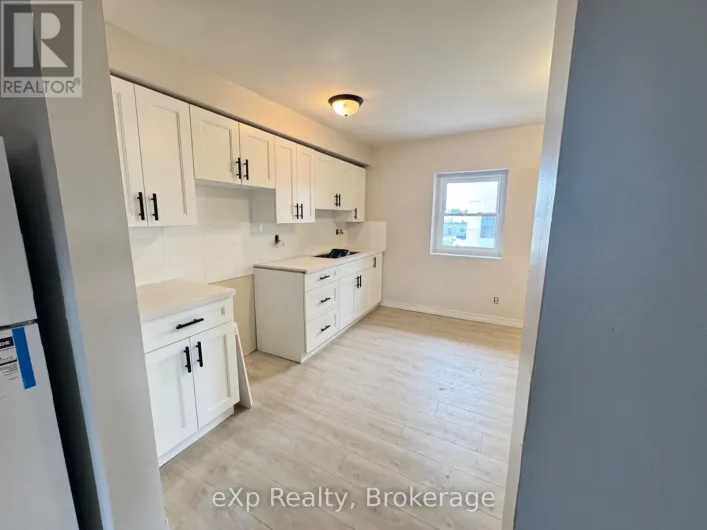 APT 2 - 2 KING STREET, Quinte West