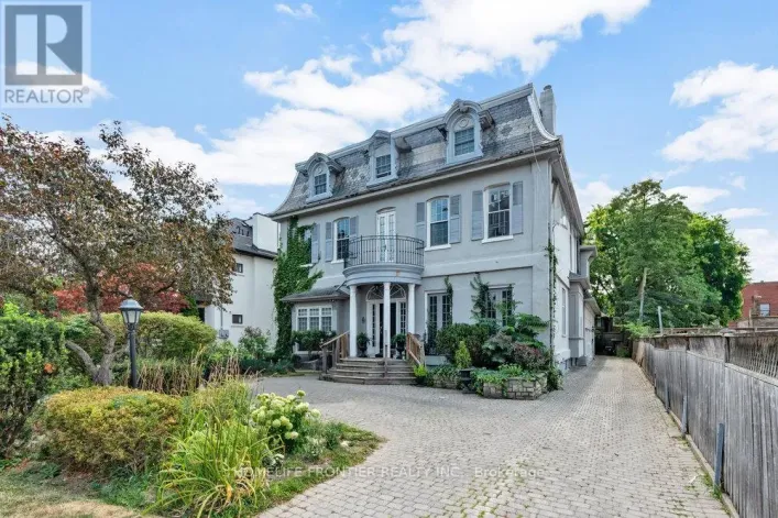 APT 3 - 17 TEDDINGTON PARK AVENUE W, Toronto