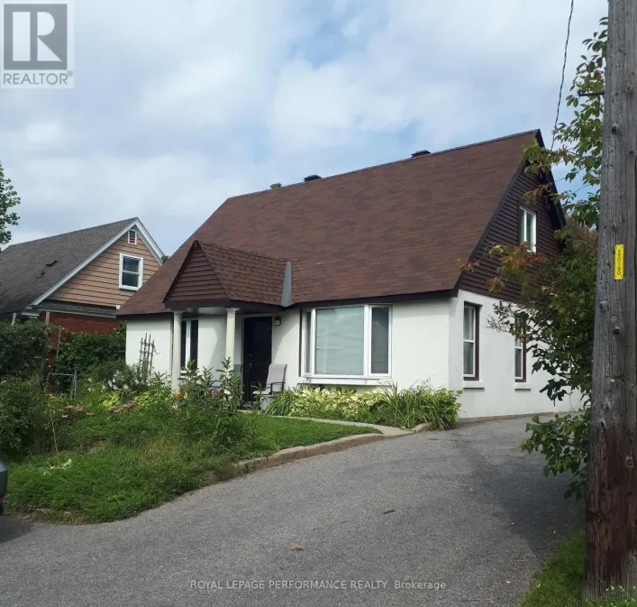 APT. A - 623 ROOSEVELT AVENUE, Ottawa