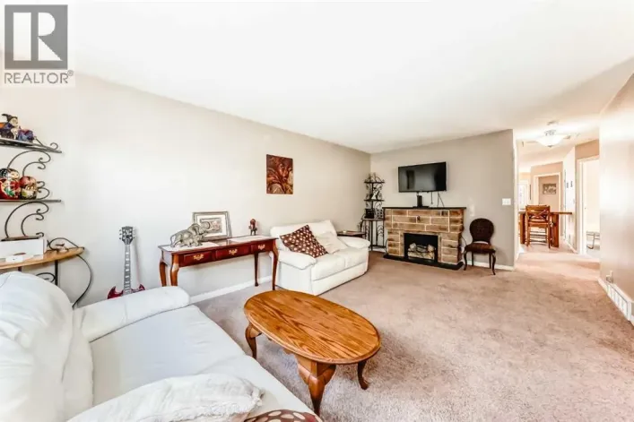 B, 1 Eline Street, Red Deer