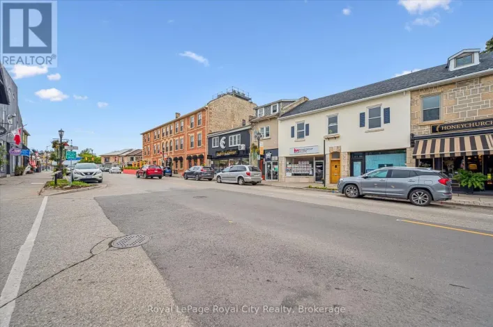 B - 129 METCALFE STREET, Centre Wellington