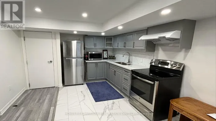 B - 133 SHARAVOGUE AVENUE, Oshawa