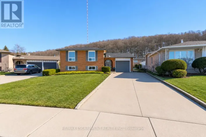 B - 134 MARCELLA CRESCENT, Hamilton