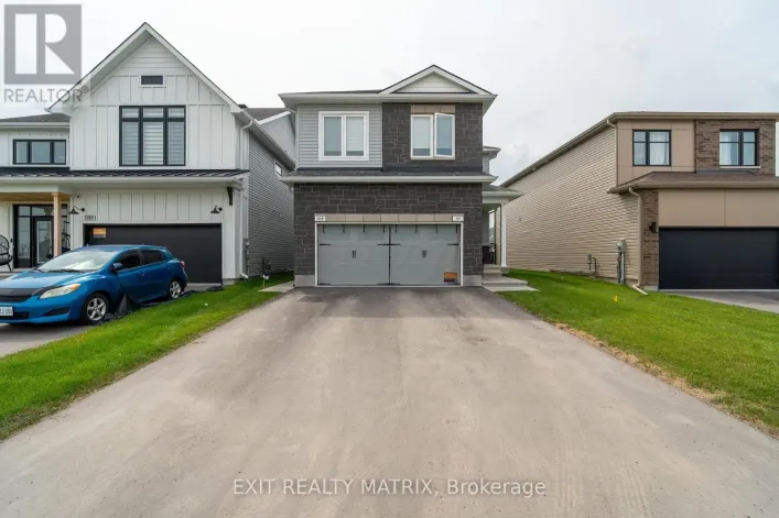 B - 161 MASSALIA CRESCENT, Ottawa