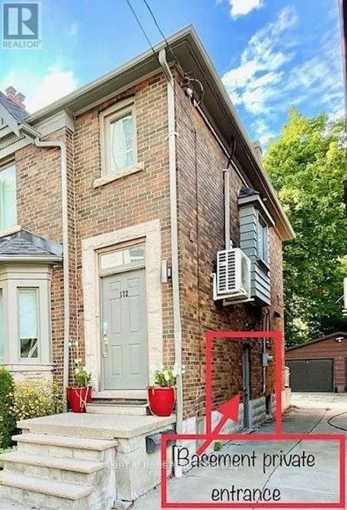 B - 172 DAVISVILLE AVENUE, Toronto