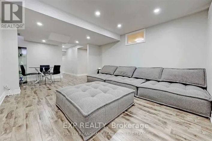 Other for rent: B - 172 DISTRICT AVENUE, Vaughan