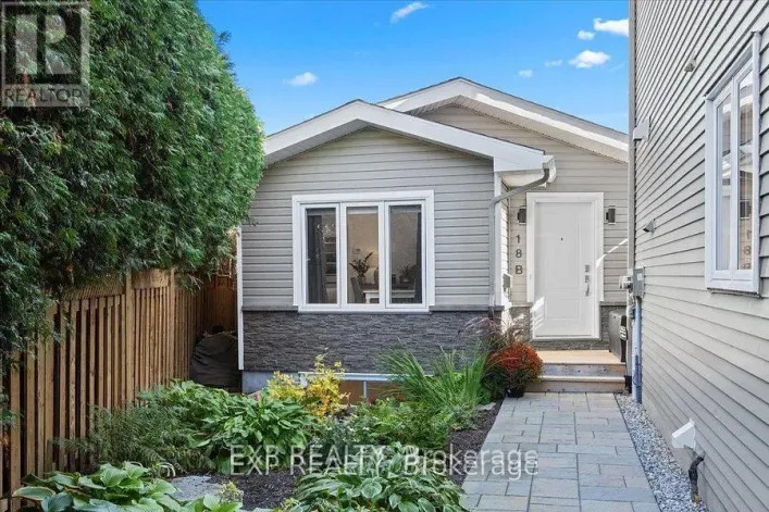 B - 18 IVYLEA STREET, Ottawa
