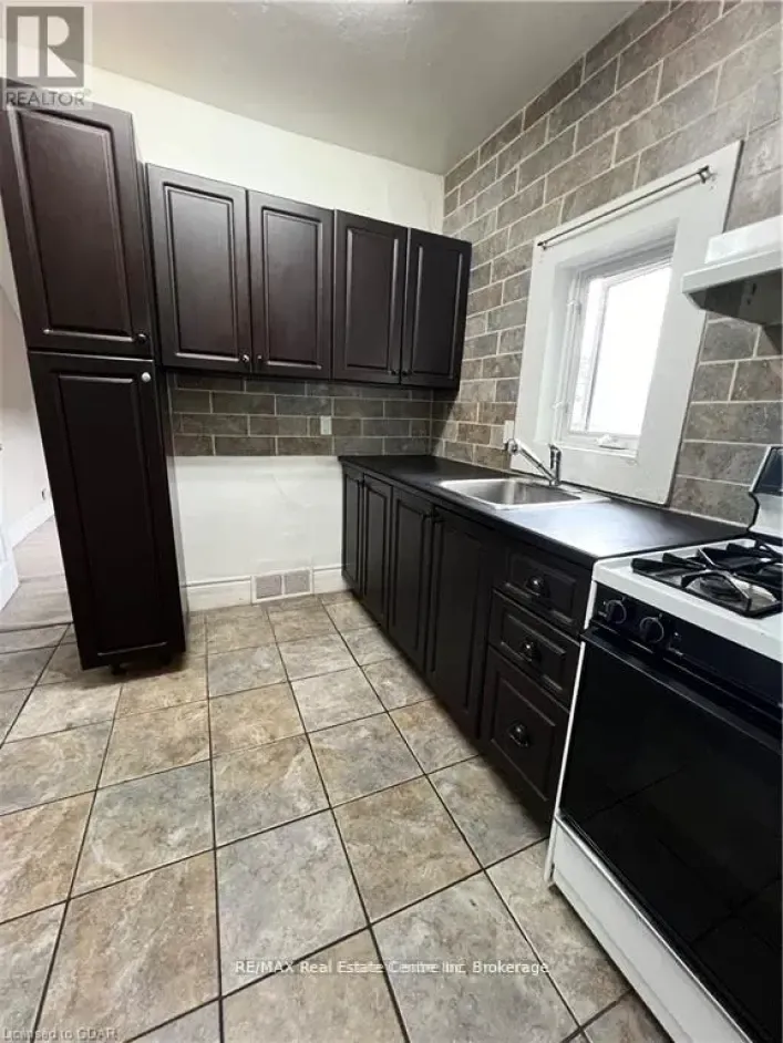 House for rent: B - 187 ARTHUR ST N STREET, Guelph