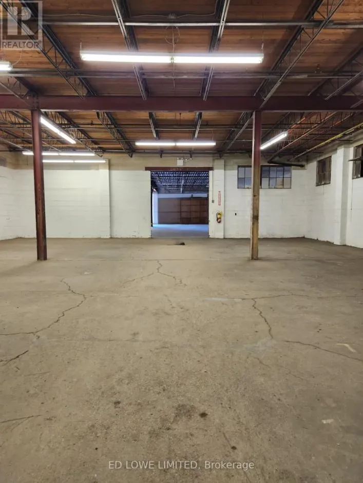 B - 201 BAY STREET, Midland