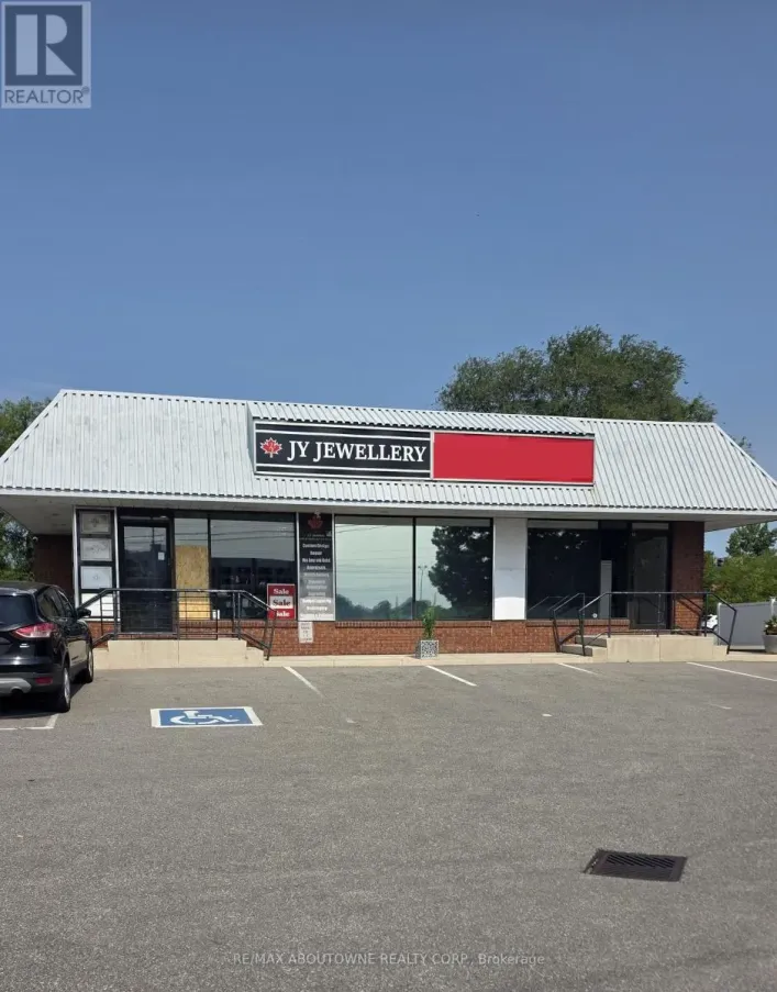 B - 207 CROSS AVENUE, Oakville